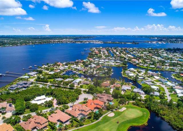 Property at 855 SW Pebble Ln, Palm City, FL 34990, 3 beds, 2 baths
