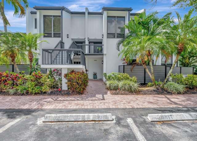 Property at 3310 Bridgewood Dr, Boca Raton, FL 33434, 2 beds, 2.5 baths