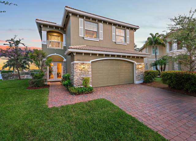 Property at 2304 NW Via Della Ct, Port Saint Lucie, FL 34986, 3 beds, 2.5 baths