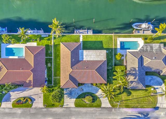 Property at 1170 Fairview Ln, Singer Island, FL 33404, 4 beds, 4.5 baths