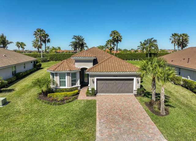 Property at 10068 SW Red Oak Ct, Port Saint Lucie, FL 34987, 3 beds, 3 baths