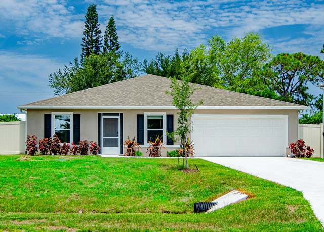 Property at 1580 Eastlake Ln, Sebastian, FL 32958, 4 beds, 2 baths