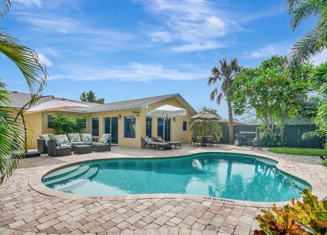 Property at 943 Macy St, West Palm Beach, FL 33405, 3 beds, 2 baths