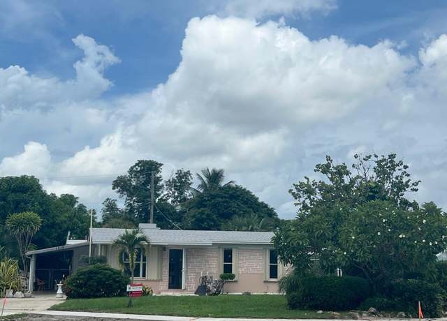 Property at 1315 7th St, West Palm Beach, FL 33401, 4 beds, 2 baths
