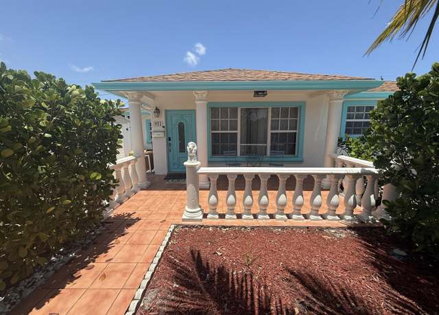 Property at 951 Green St, West Palm Beach, FL 33405, 5 beds, 3 baths