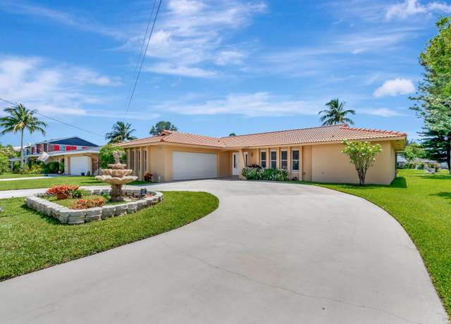 Property at 1746 W Terrace Dr, Lake Worth, FL 33460, 4 beds, 2 baths