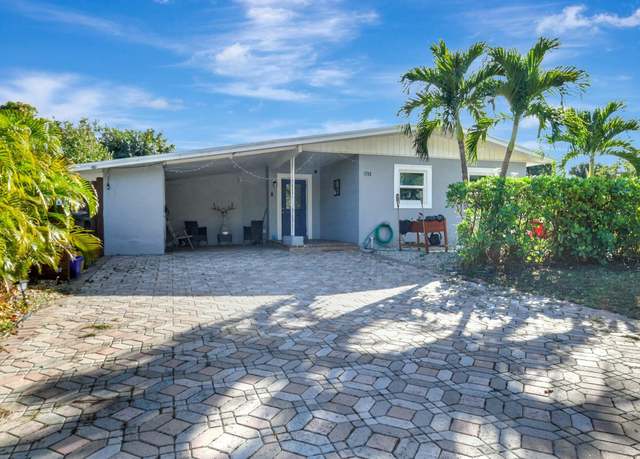 Property at 1722 N D St, Lake Worth Beach, FL 33460, 3 beds, 2 baths