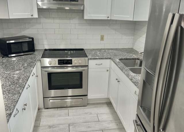 Property at 705 Lori Dr #115, Palm Springs, FL 33461, 1 bed, 1.5 baths