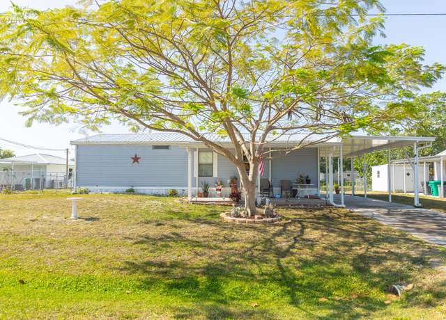Property at 2160 SE 25th Dr, Okeechobee, FL 34974, 2 beds, 2 baths