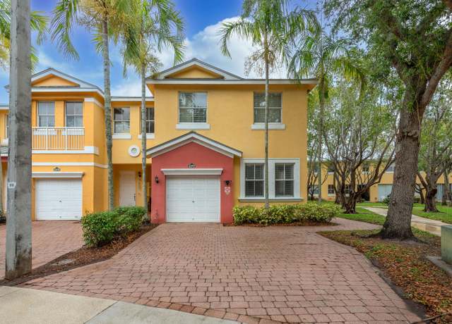 Property at 2309 Shoma Ln, Royal Palm Beach, FL 33414, 4 beds, 3 baths