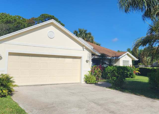 Property at 602 N Weldwood Rd N, Jupiter, FL 33458, 3 beds, 2.5 baths