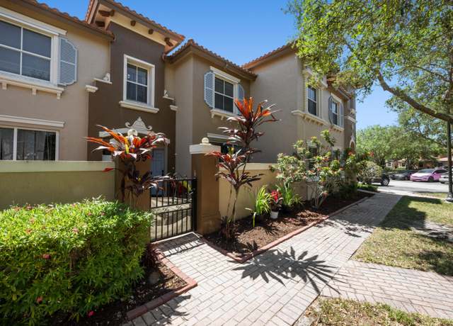 Property at 2905 Hidden Hills Rd #2209, West Palm Beach, FL 33411, 3 beds, 2.5 baths