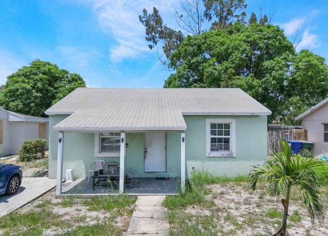 Property at 570 W 3rd St, Riviera Beach, FL 33404, 2 beds, 1 bath