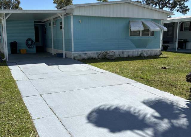 Property at 38 Golf Drive Dr, Port Saint Lucie, FL 34952, 2 beds, 2 baths