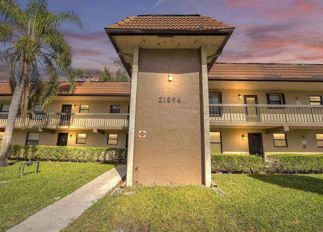 Property at 21894 Lake Forest Cir #204, Boca Raton, FL 33433, 2 beds, 2 baths