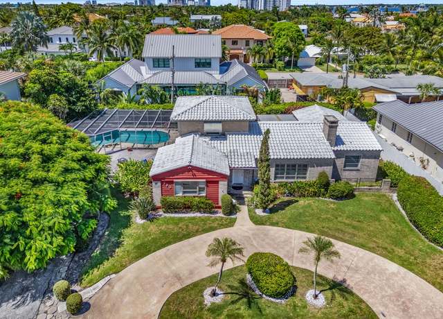 Property at 220 Rilyn Dr, West Palm Beach, FL 33405, 4 beds, 2 baths