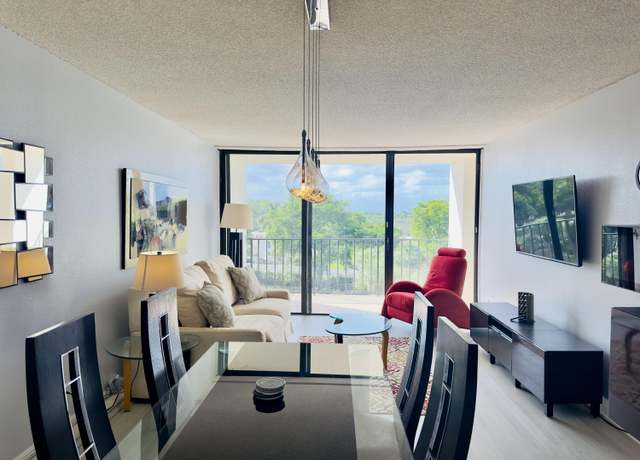 Property at 1830 Embassy Dr #505, West Palm Beach, FL 33401, 1 bed, 1 bath
