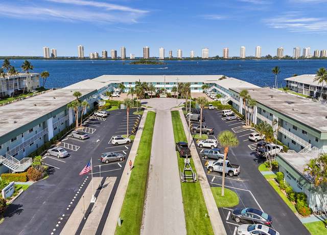 Property at 109 Wettaw 207 Ln #207, North Palm Beach, FL 33408, 2 beds, 2 baths