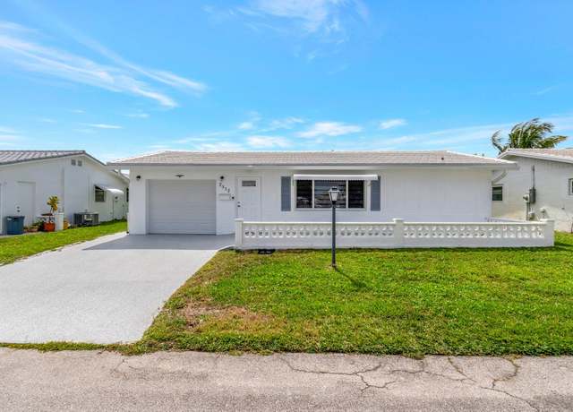 Property at 2012 SW 15th St, Boynton Beach, FL 33426, 2 beds, 2 baths