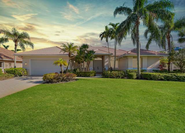 Property at 8037 SE Woodlake Ln, Hobe Sound, FL 33455, 3 beds, 3.5 baths
