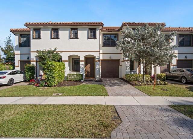 Property at 6030 Bangalow Dr, Lake Worth, FL 33463, 2 beds, 2.5 baths