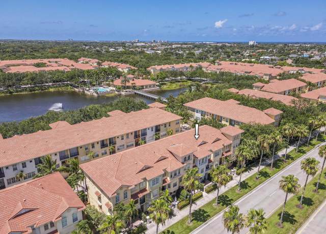 Property at 2540 Gardens Pkwy, Palm Beach Gardens, FL 33410, 2 beds, 3.5 baths