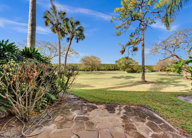 Property at 7844 La Mirada Dr, Boca Raton, FL 33433, 2 beds, 2 baths