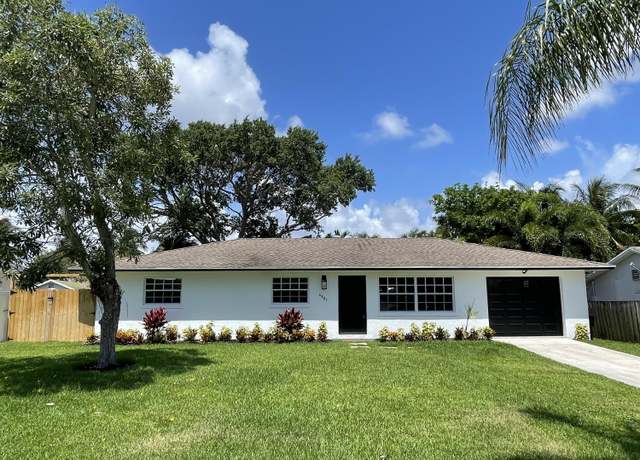 Property at 6887 Osborne Dr, Lake Worth, FL 33462, 3 beds, 2 baths