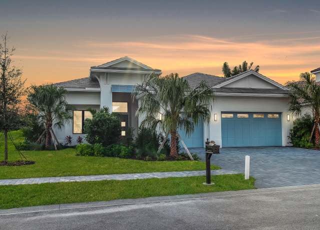 Property at 110 SE Via Verona, Port Saint Lucie, FL 34984, 3 beds, 3.5 baths