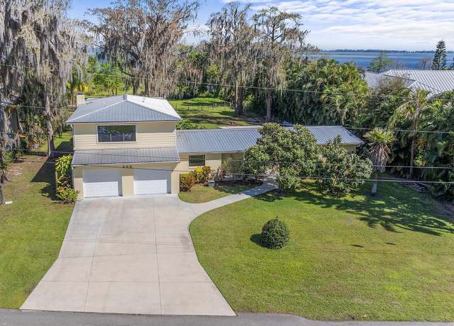 Property at 505 Lakesedge Dr, Lake Placid, FL 33852, 4 beds, 3 baths