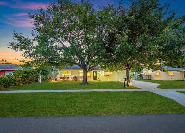 Property at 3336 Grove Rd, Palm Beach Gardens, FL 33410, 3 beds, 2 baths