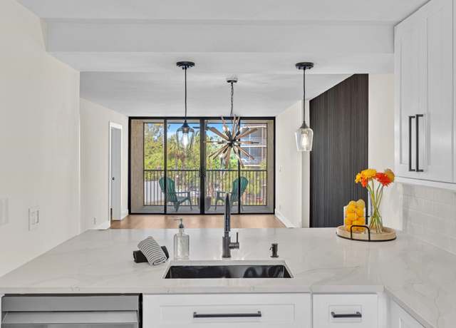 Property at 21 Royal Palm Way #303, Boca Raton, FL 33432, 2 beds, 2 baths