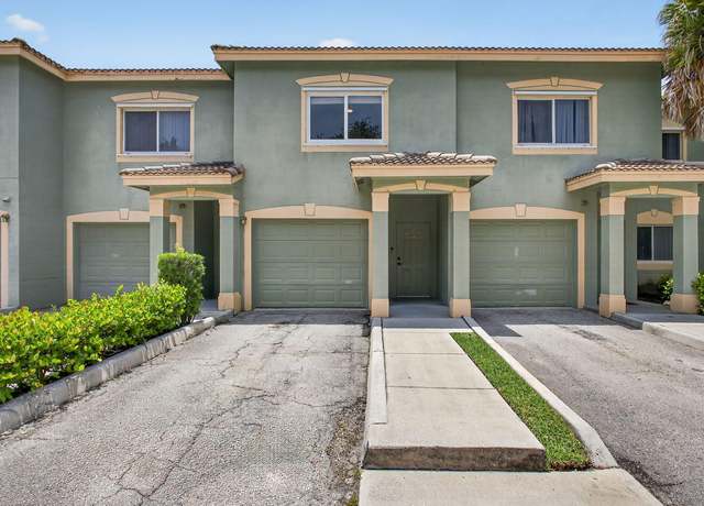 Property at 310 Crestwood Cir #206, Royal Palm Beach, FL 33411, 2 beds, 2 baths