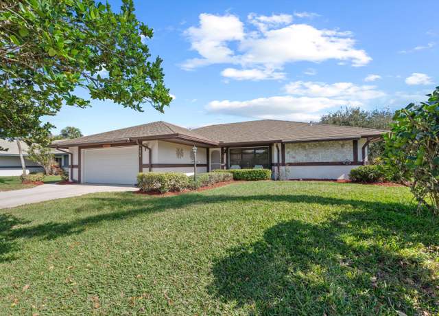 Property at 5070 SE Hanson Cir, Stuart, FL 34997, 3 beds, 2 baths