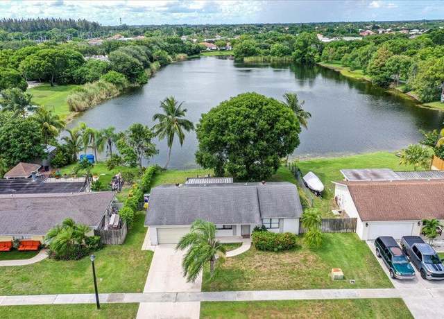 Property at 9893 Liberty Rd, Boca Raton, FL 33434, 2 beds, 2 baths
