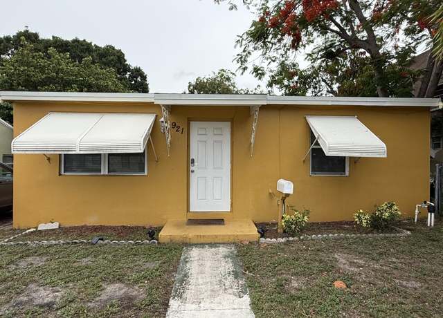 Property at 921 32nd St, West Palm Beach, FL 33407, 2 beds, 1 bath