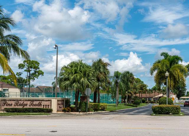Property at 337 Knotty Pine Cir Unit D2, Greenacres, FL 33463, 2 beds, 1 bath