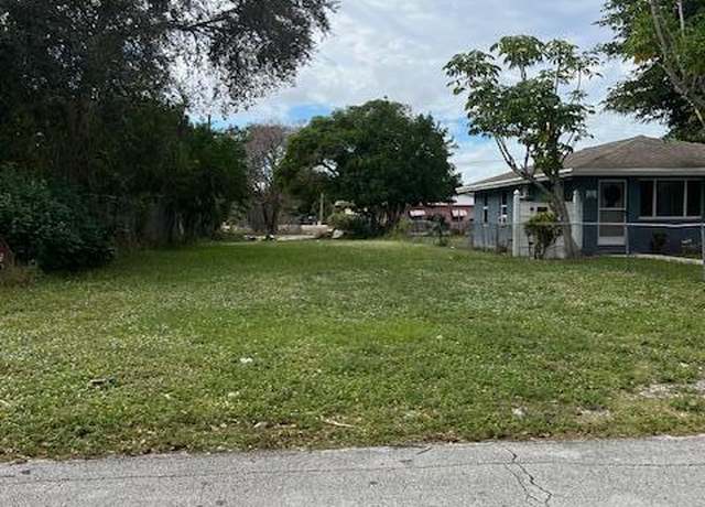 Property at 11 NW Nw Ave, Delray Beach, FL 33444