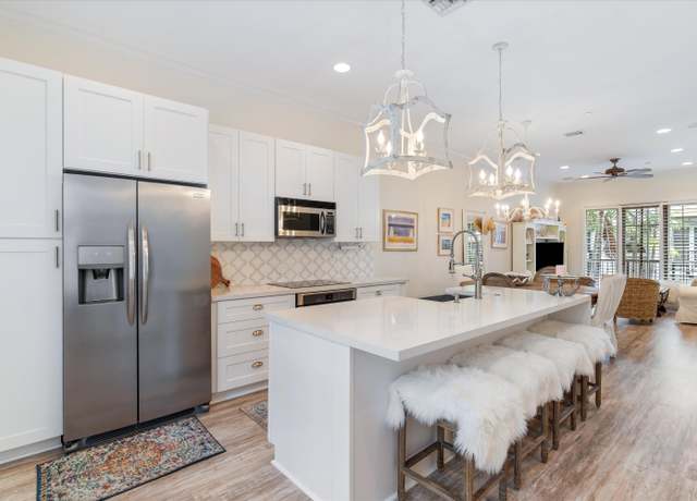 Property at 607 Renaissance Ln, Delray Beach, FL 33483, 3 beds, 3.5 baths