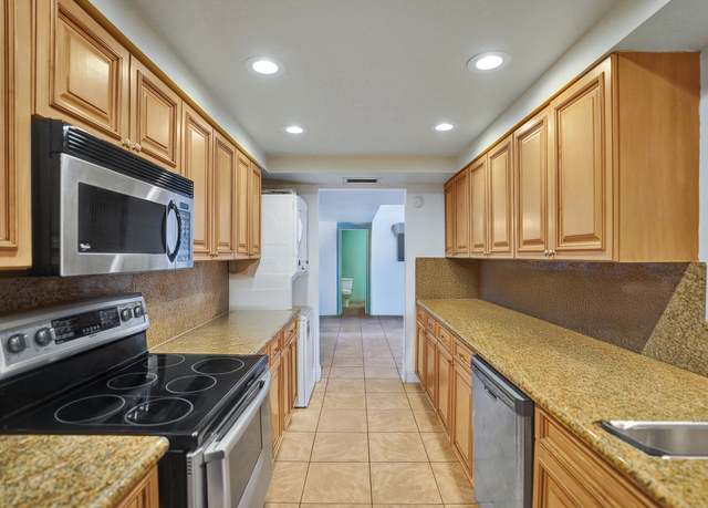 Property at 1401 S Federal Hwy 102 Hwy #102, Boca Raton, FL 33432, 3 beds, 3 baths