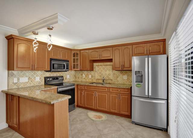 Property at 257 Lake Arbor Dr, Palm Springs, FL 33461, 2 beds, 2 baths