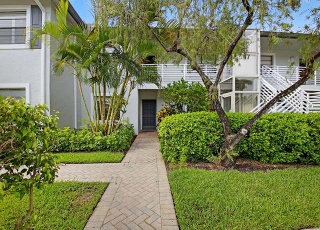 Property at 17 Southport Ln Unit E, Boynton Beach, FL 33436, 2 beds, 2 baths