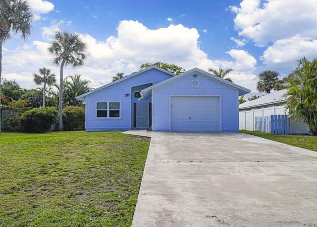 Property at 1025 26th St, Vero Beach, FL 32960, 2 beds, 2 baths