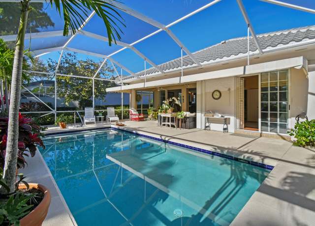 Property at 8017 SE Double Tree Dr, Hobe Sound, FL 33455, 3 beds, 2.5 baths
