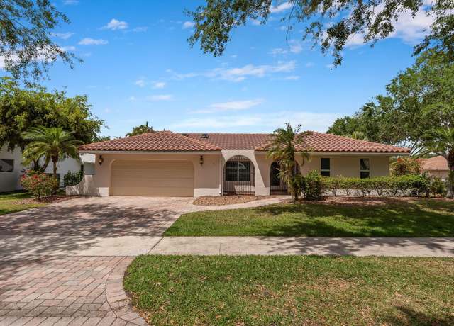 Property at 2501 NW 38th St, Boca Raton, FL 33434, 4 beds, 2 baths