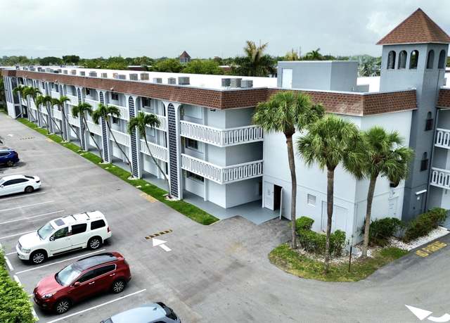 Property at 400 SE 10th St #308, Deerfield Beach, FL 33441, 2 beds, 2 baths