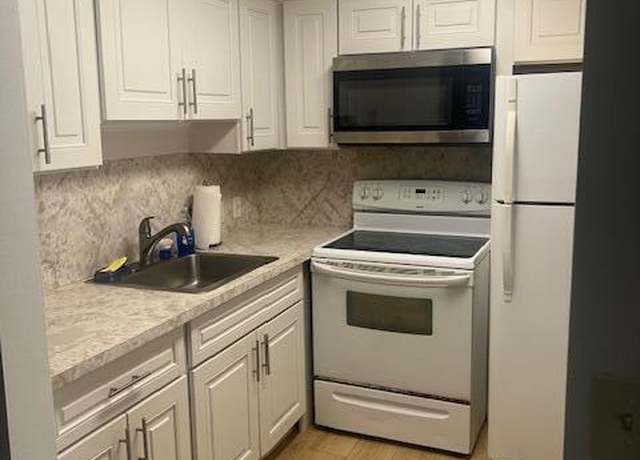 Property at 90 Mansfield C, Boca Raton, FL 33434, 1 bed, 1.5 baths
