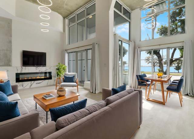 Property at 300 S Australian Ave #127, West Palm Beach, FL 33401, 3 beds, 2.5 baths