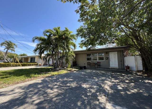 Property at 15 SE 2nd St Unit 1-2, Dania Beach, FL 33004, 4 beds, 2 baths