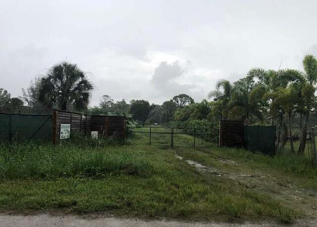 Property at 6424 Park Ln W, Lake Worth, FL 33449